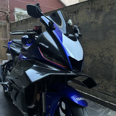 YAMAHA YZF-R25 ÖN KAFA BEYAZ STİCKER ETİKET MODELİ ÜÇGEN YARIŞ DESEN 1 ADET