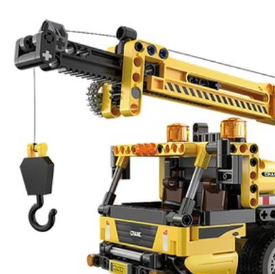 CADA Vinç Kamyonu 658 PARÇA BLOCK OYUNCAK