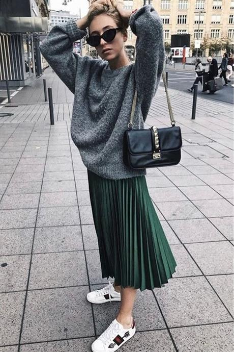 Kadın Yeşil Pileli Etek Kombini – Günlük ve Şık Stil | Sonbahar/Kış Moda
