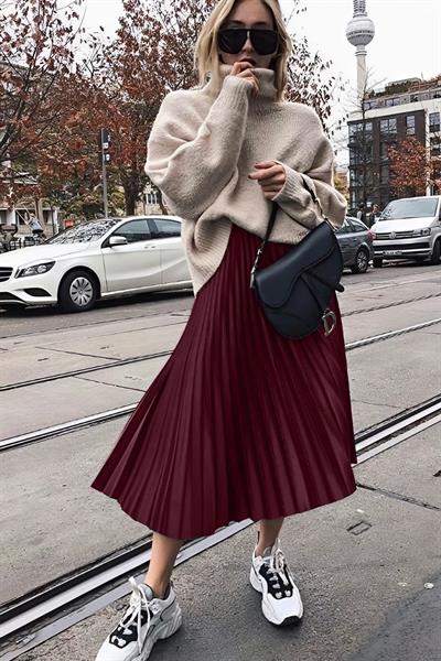 Kadın Bordo Pileli Etek Kombini – Günlük ve Şık Stil | Sonbahar/Kış Moda