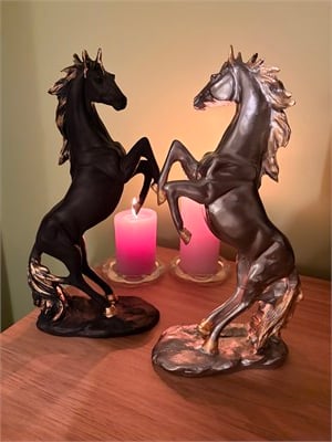 2li Şahlanan At Dekoratif Heykeli / Biblo Seti – Siyah & Antrasit (35x24 cm)