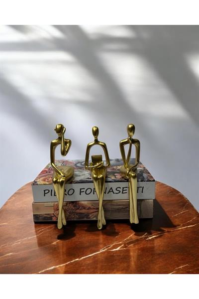 3lü Oturan İnsan Dekoratif Polyester Obje Altın