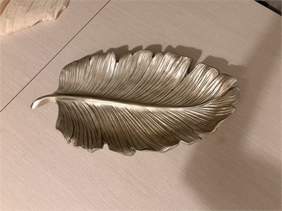 Dekoratif Büyük Boy Yaprak Tabak / Sunumluk – Eskitme Gümüş / Şampanya (35x20 cm)