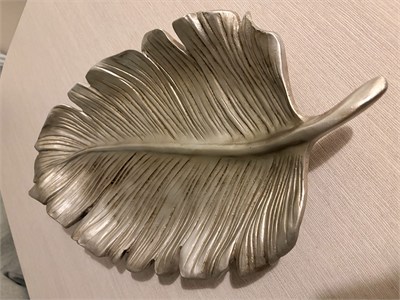Dekoratif Büyük Boy Yaprak Tabak / Sunumluk – Eskitme Gümüş / Şampanya (35x20 cm)