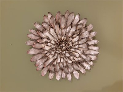 Dekoratif Çiçek Tabak / Duvar Süsü – Eskitme Gümüş / Şampanya (28 cm)   