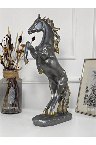 Şahlanan At Heykeli Gümüş Altın