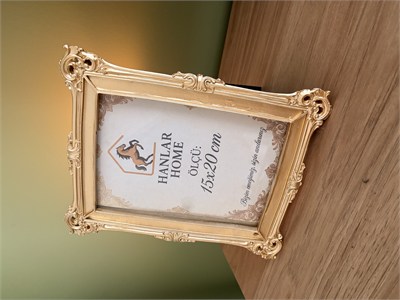 Klasik Barok Dikdörtgen Fotoğraf Çerçevesi – Parlak & Eskitme Altın (15x20 cm)