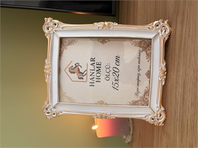 Klasik Barok Dikdörtgen Fotoğraf Çerçevesi – Beyaz & Eskitme Altın (15x20 cm)