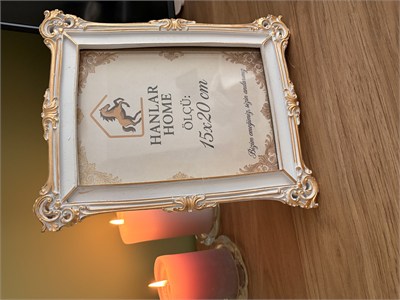 Klasik Barok Dikdörtgen Fotoğraf Çerçevesi – Beyaz & Eskitme Altın (15x20 cm)