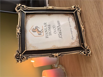 Klasik Barok Dikdörtgen Fotoğraf Çerçevesi – Siyah & Eskitme Altın (15x20 cm)