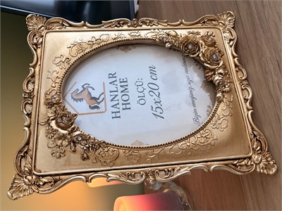 Klasik Hediyelik Çiçekli Gold Çerçeve