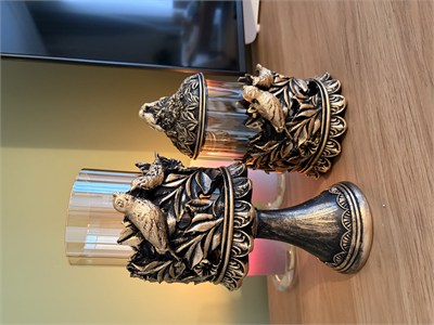 Kuşlu Ayaklı ve Kapaklı Dekoratif Cam Mumluk & Şekerlik Seti – Siyah Altın Varak Eskitme 2li Şamdan & Kavanoz (27x12 cm & 23x12 cm)