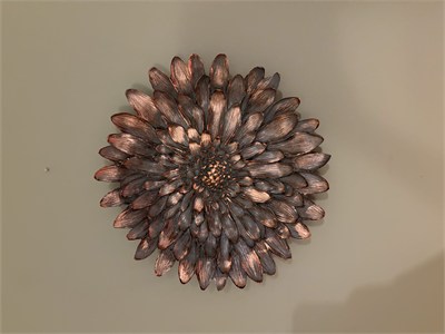 Dekoratif Çiçek Tabak / Sunumluk – Haki & Altın Yaldız Eskitme (28 cm)