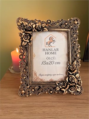Gülşah 15x20 cm Siyah Altın Varak Eskitme Vintage Çerçeve – Barok Gül Kabartmalı Masaüstü Dekoratif Fotoğraf Çerçevesi