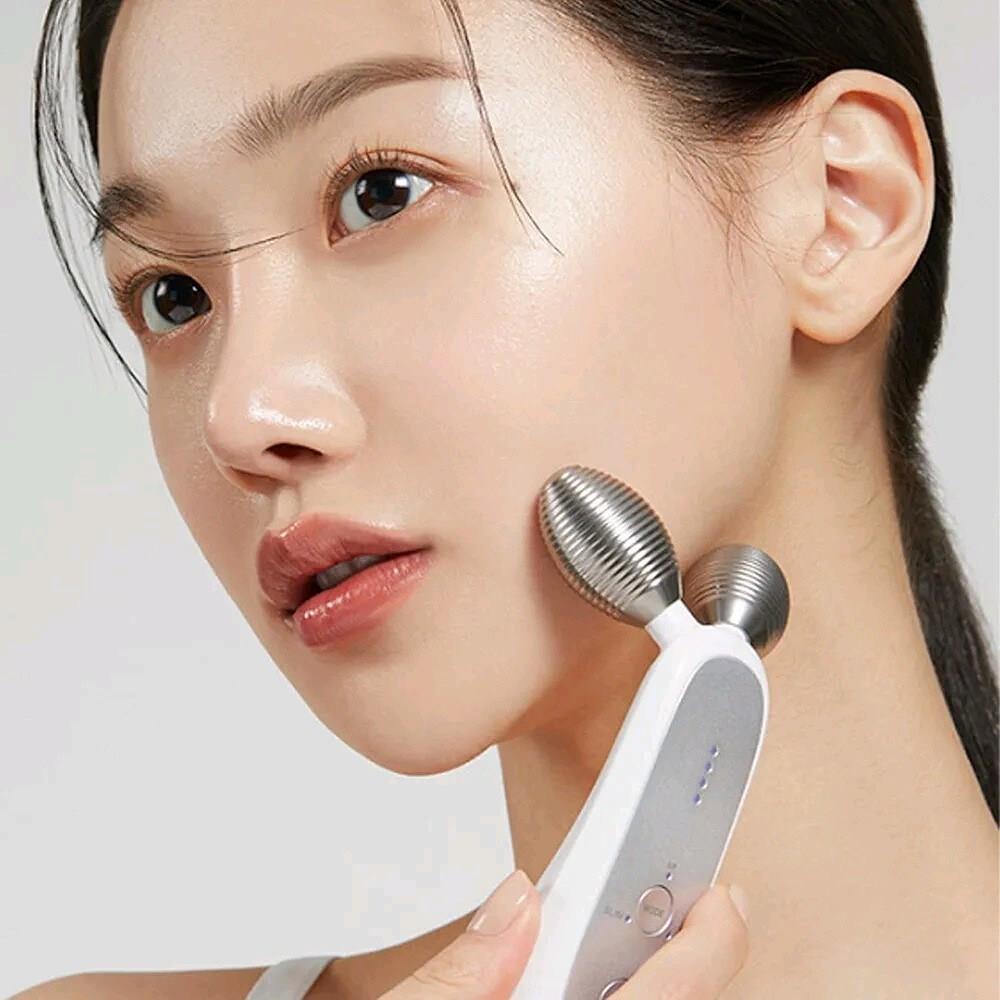 medicube AGE-R DERMA EMS SHOT 美顔器 Medicube Age-R Derma Shot Electro Facial Massager
