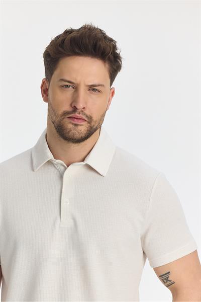 Jaguar Erkek Ekru Pamuk Karışımlı Çekmeyen Likralı Kumaş Yırtmaç Detaylı Slim Fit Polo Yaka T-Shirt