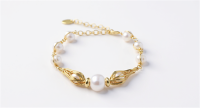 HIDDEN PEARL BRACELET