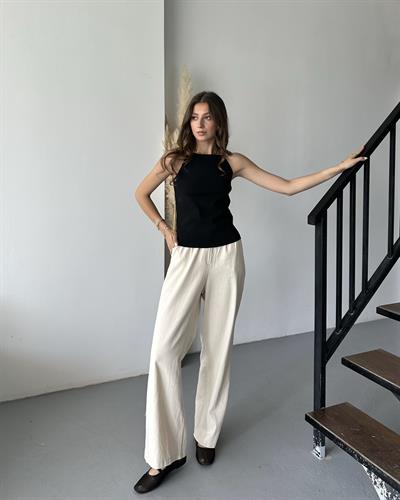 ASKILI ARKASI FİYONK DETAYLI TRİKO BLUZ - SİYAH