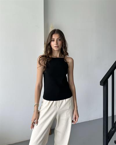 ASKILI ARKASI FİYONK DETAYLI TRİKO BLUZ - SİYAH