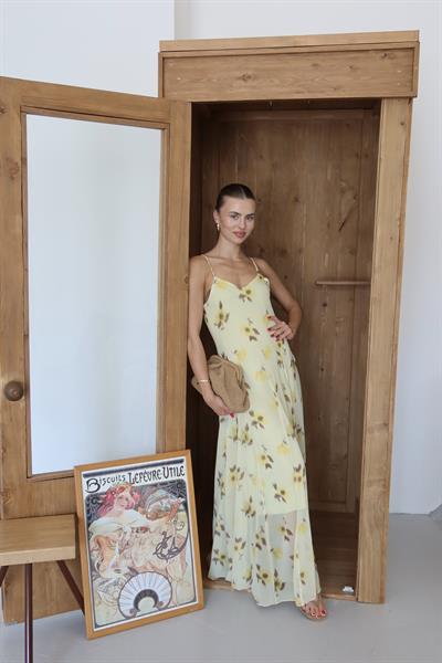 ÇİÇEK DESENLİ ŞİFON ELBİSE