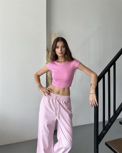 PAMUK VE MODAL KARIŞIMLI CROP TOP - PEMBE