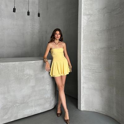 ŞORTLU YANI BÜZGÜLÜ SANDY ELBİSE - SARI