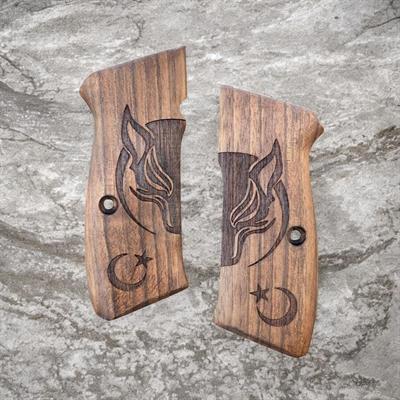 Cz börü ve ay yıldız işlemeli fırınlanmış ceviz kabze