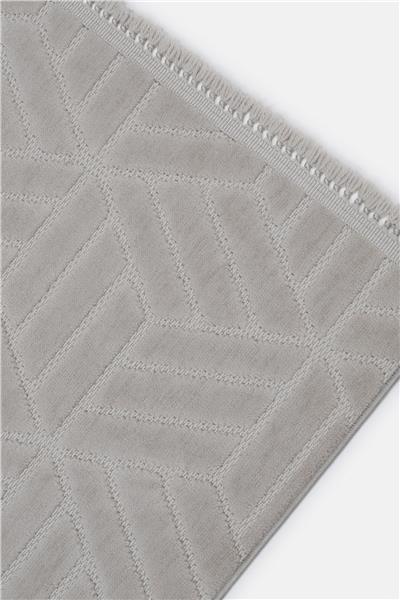 Gri Kabartmalı Motif Desenli Petra Halı