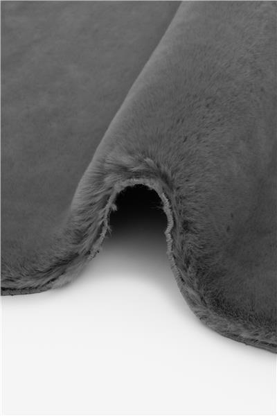 Peluş Siyah Saggy Makinede Yıkanabilir Post Halı