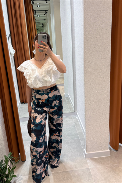 Batik Desenli Bol Pantolon