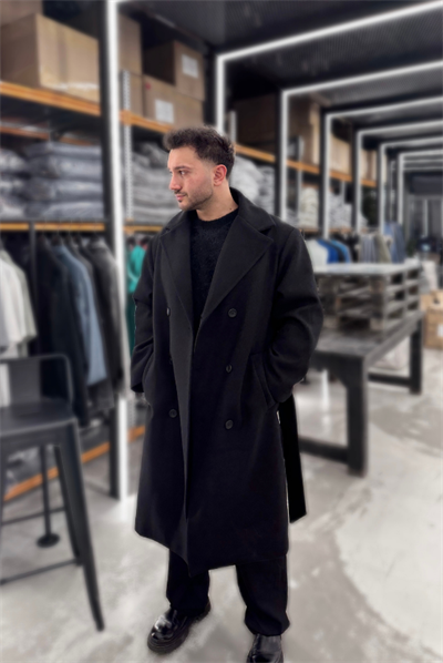 Siyah Oversize Yan Kuşaklı Kaşe Kaban