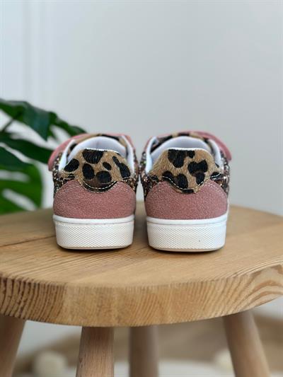 %100 Deri, Pembe Leopar Ve Yaldız Detaylı Ortopedik Taban Sneaker