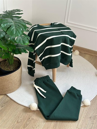 Çizgi Detay Eşofman Takımı