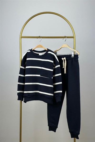 Çizgi Detay Eşofman Takımı