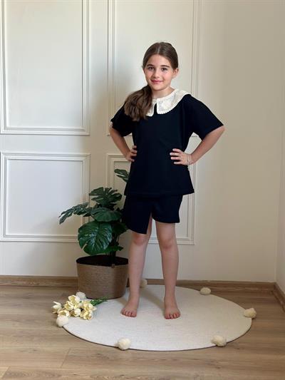 Dantel Yaka Detaylı Şortlu Takım