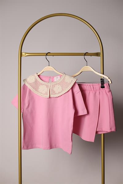 Dantel Yaka Detaylı Şortlu Takım