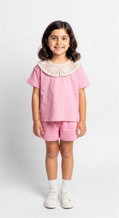 Dantel Yaka Detaylı Şortlu Takım