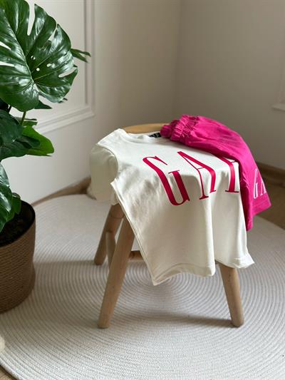 Gap İnce Baskılı Şortlu Takım