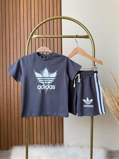 Grafiti Desenli Spor Logolu Şortlu Takım