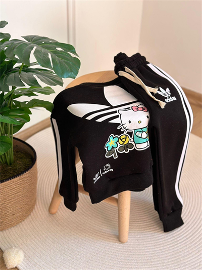 Hello Kitty Spor Logolu Şardonlu Eşofman Takımı