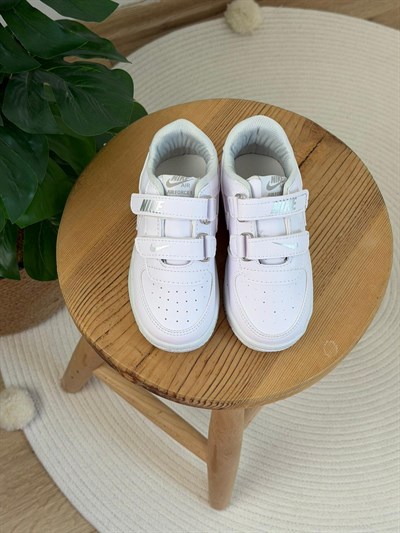 Işıklı Detaylı Spor Ayakkabı