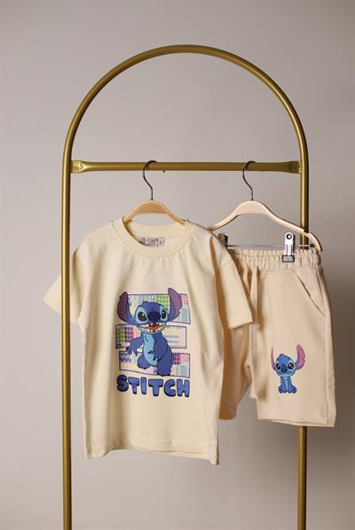 Krem Rengi Üzeri Renkli Stitch Şortlu Takım