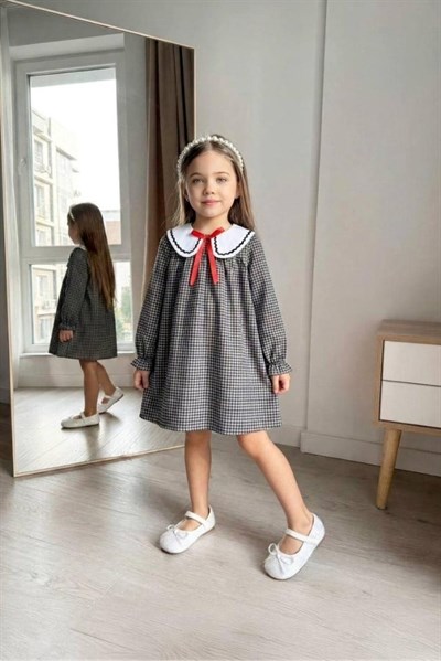 Kurdele Detaylı Elbise