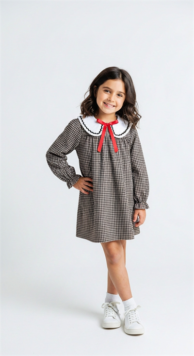 Kurdele Detaylı Elbise