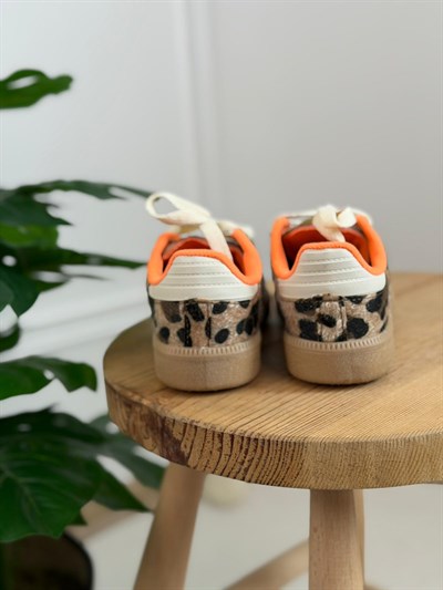 Leopar Spor Logolu Ayakkabı