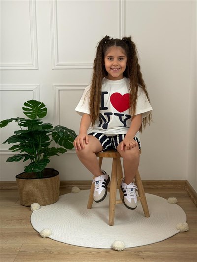 Love NY Çizgili Şortlu Takım
