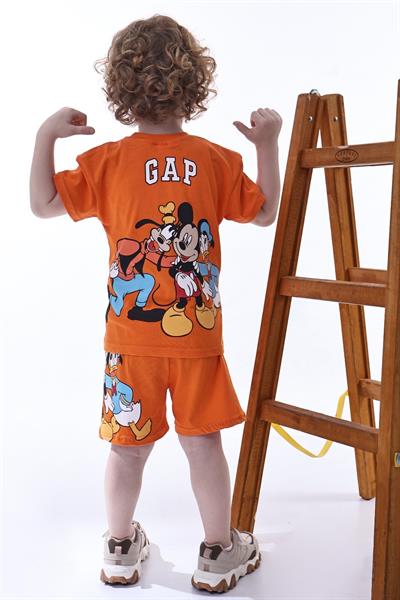 Mickey Ve Arkadaşları Sırt Baskılı Gap Şortlu Takım