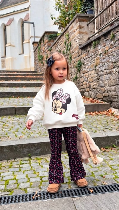 Minnie Mouse Çiçek Detaylı Eşofman Takımı