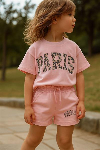 Pembe Paris Detaylı Şortlu Takım