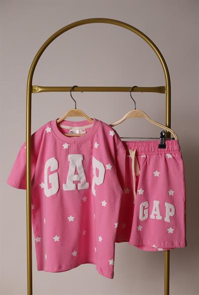 Pembe Yıldız Kabartma Detaylı Gap Şortlu Takım